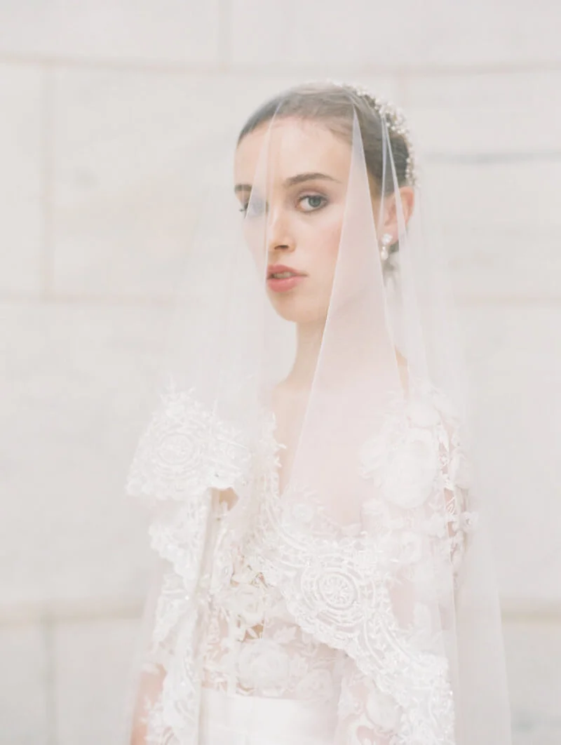 jaw-dropping-wedding-veils.jpg