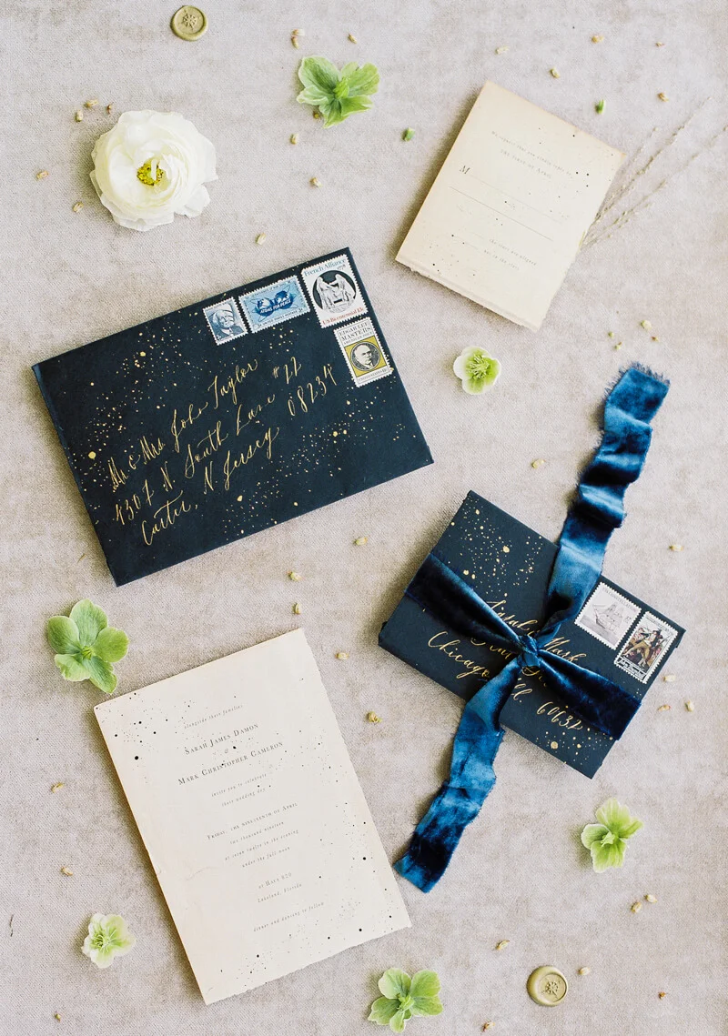 minimalist-celestial-wedding-inspo-19.jpg