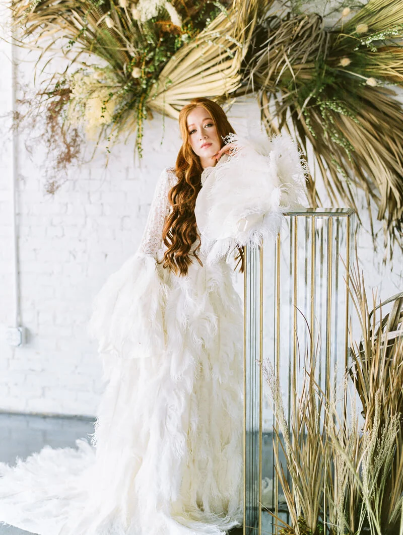 minimalist-celestial-wedding-inspo-12.jpg
