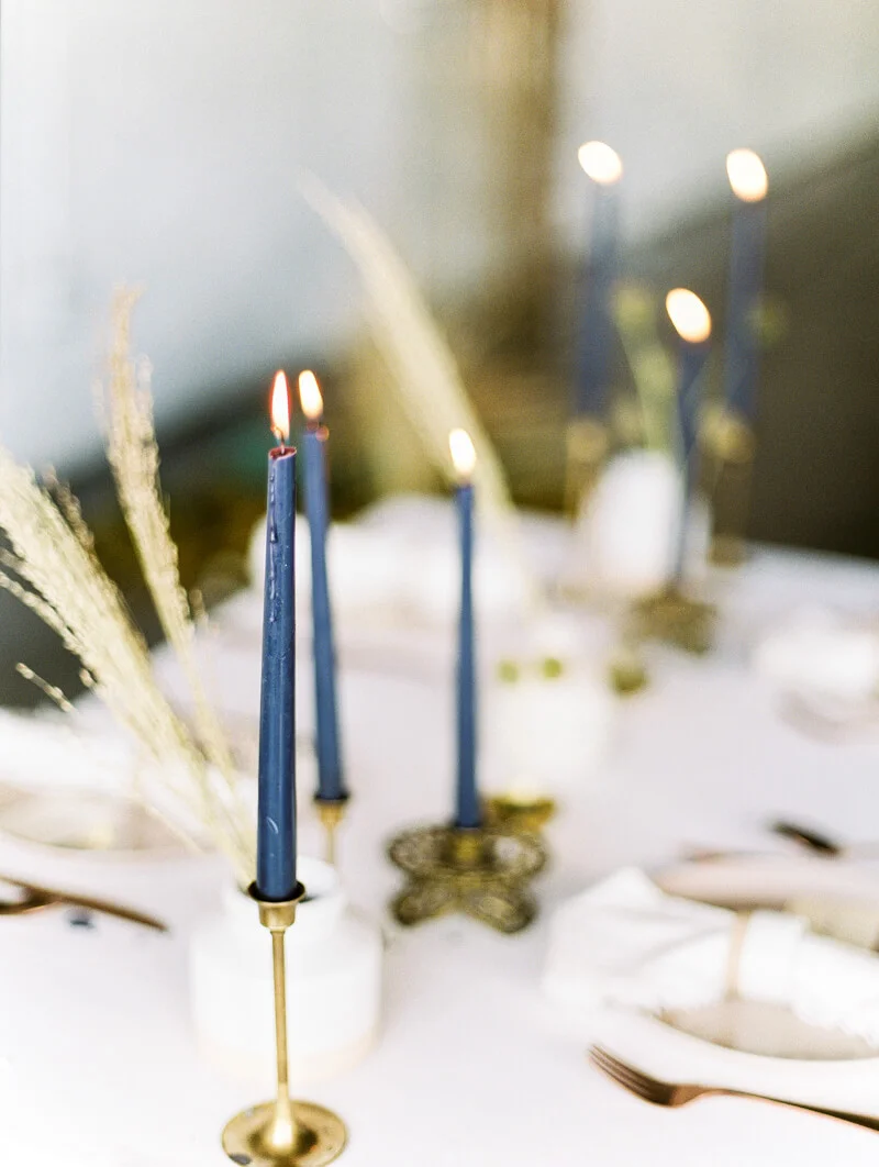 minimalist-celestial-wedding-inspo-23.jpg