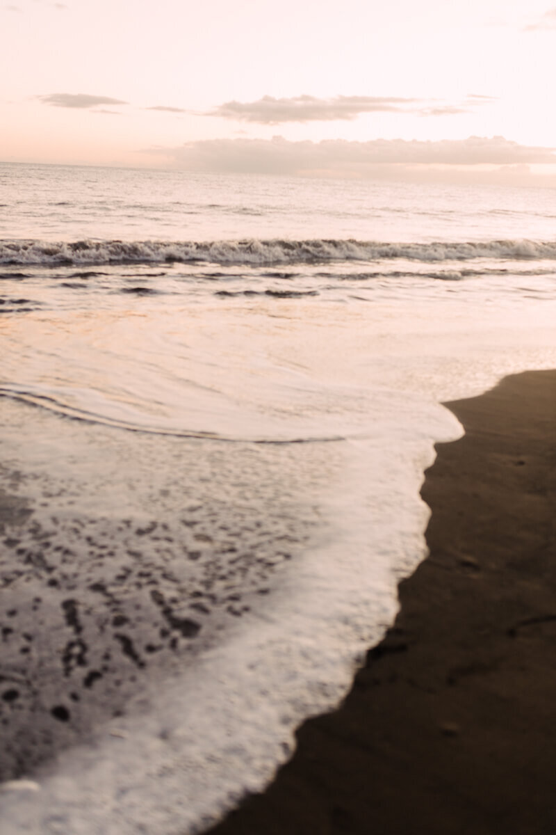 Waimea Hawaii Wedding — Destination Wedding Blog, Honeymoon, Travel -  Trendy Bride