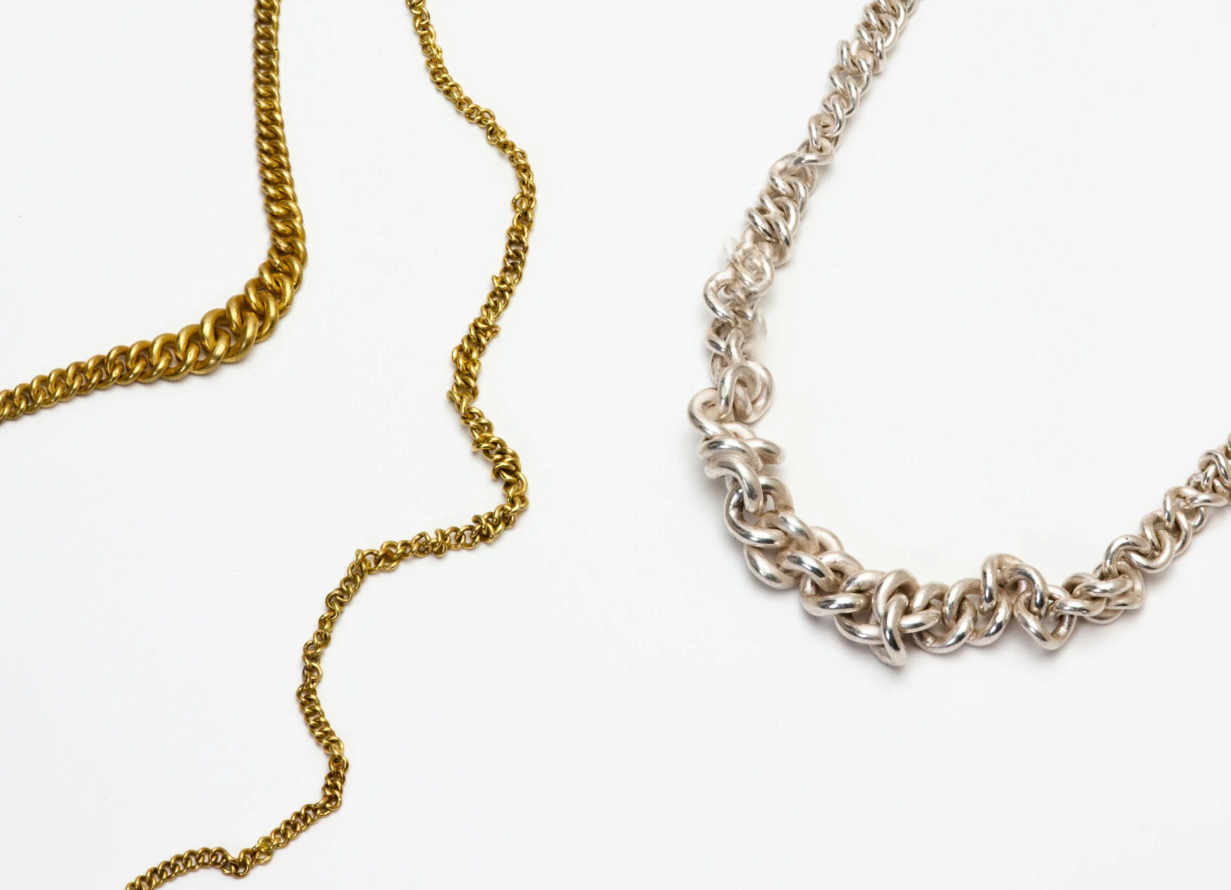 Lucie Gledhill jumbled chain group shot.jpg