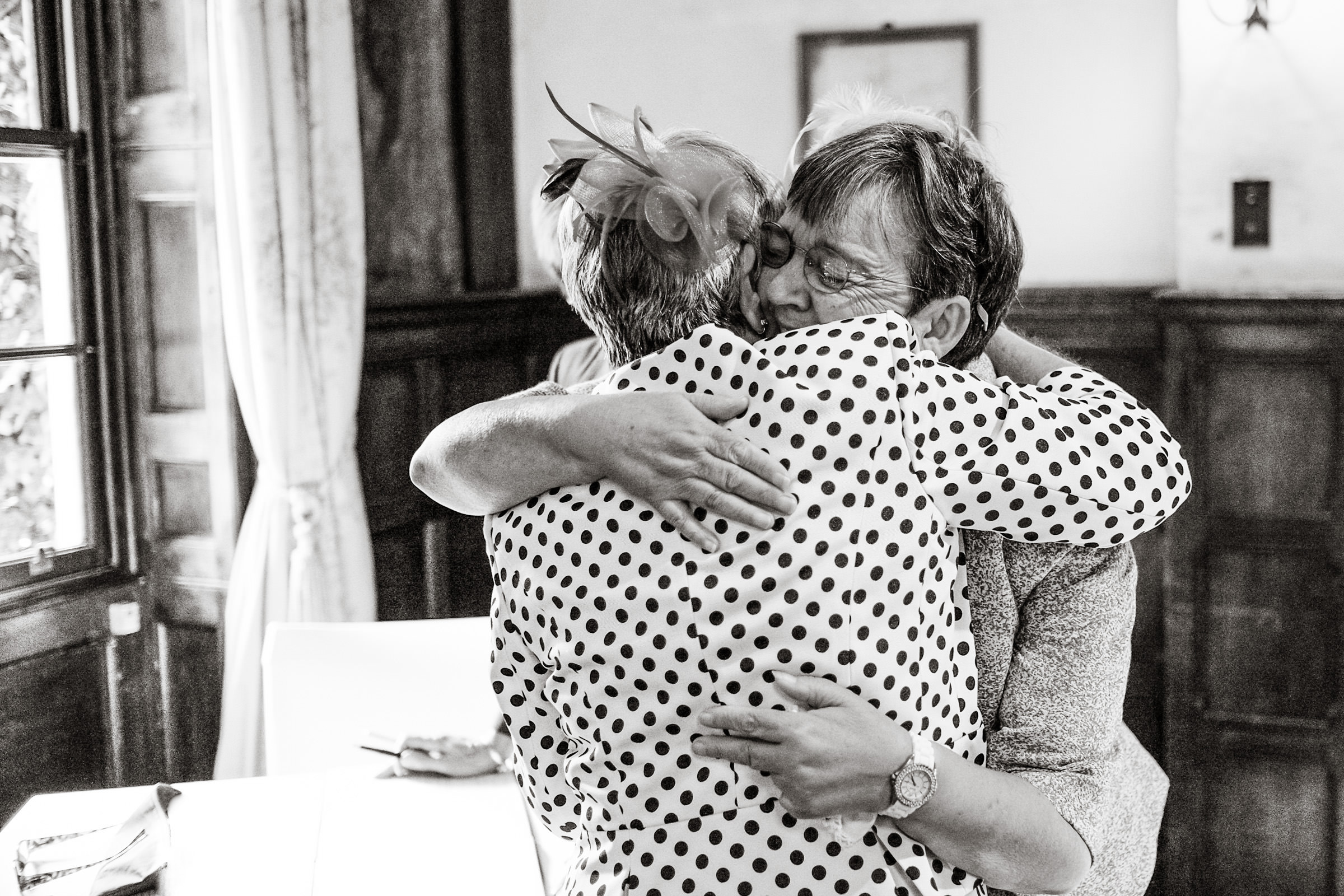 Wedding at The Farnham Bush Hotel in Surrey 014.jpg