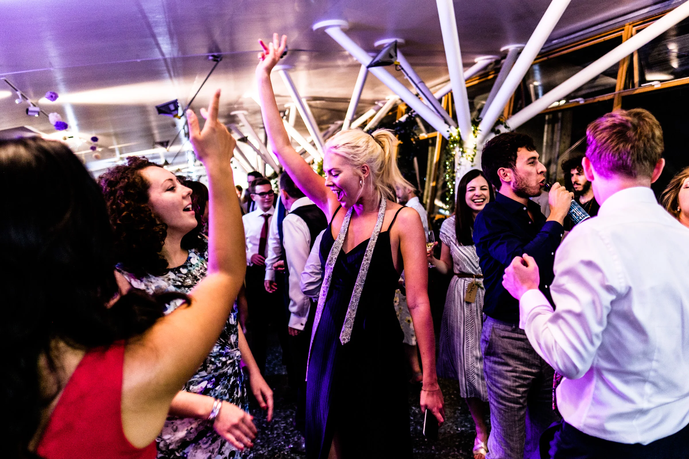Wedding+Photography+At+The+Art+Pavilion+Mile+End+028.jpg