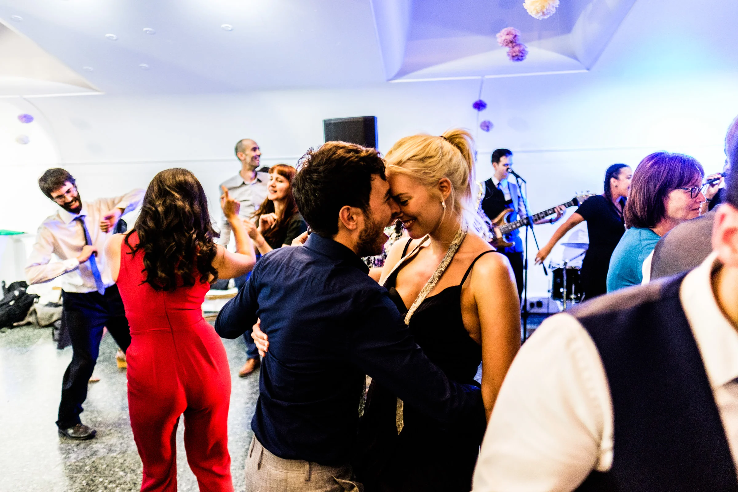 Wedding+Photography+At+The+Art+Pavilion+Mile+End+029.jpg