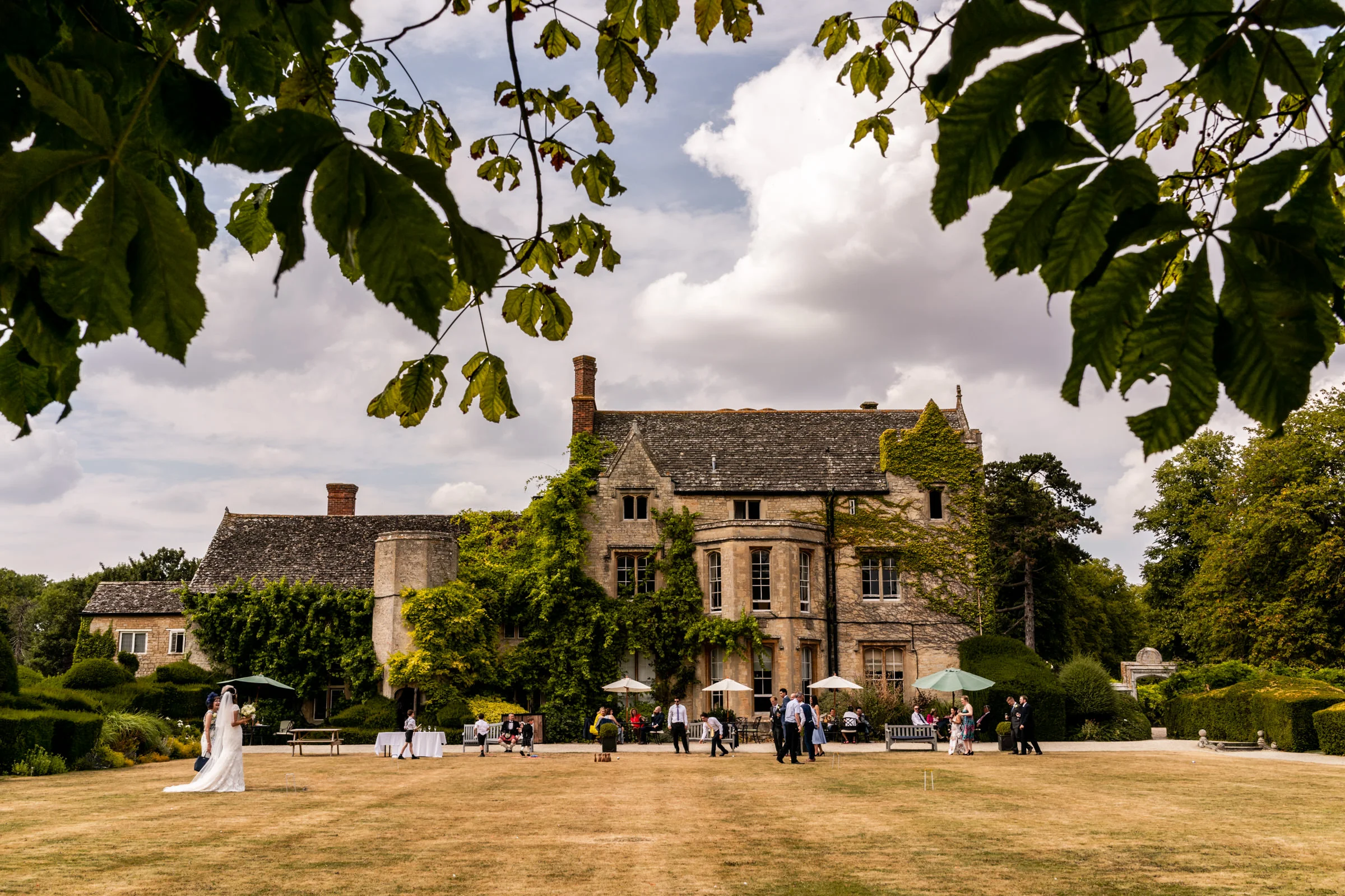 Weston+Manor+Wedding+Photography+Oxfordshire+029.jpg