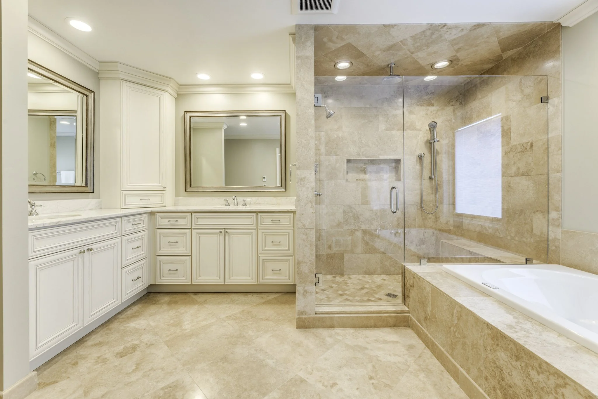 1568 Pebble Creek Dr (1 of 23) - Copy.jpg