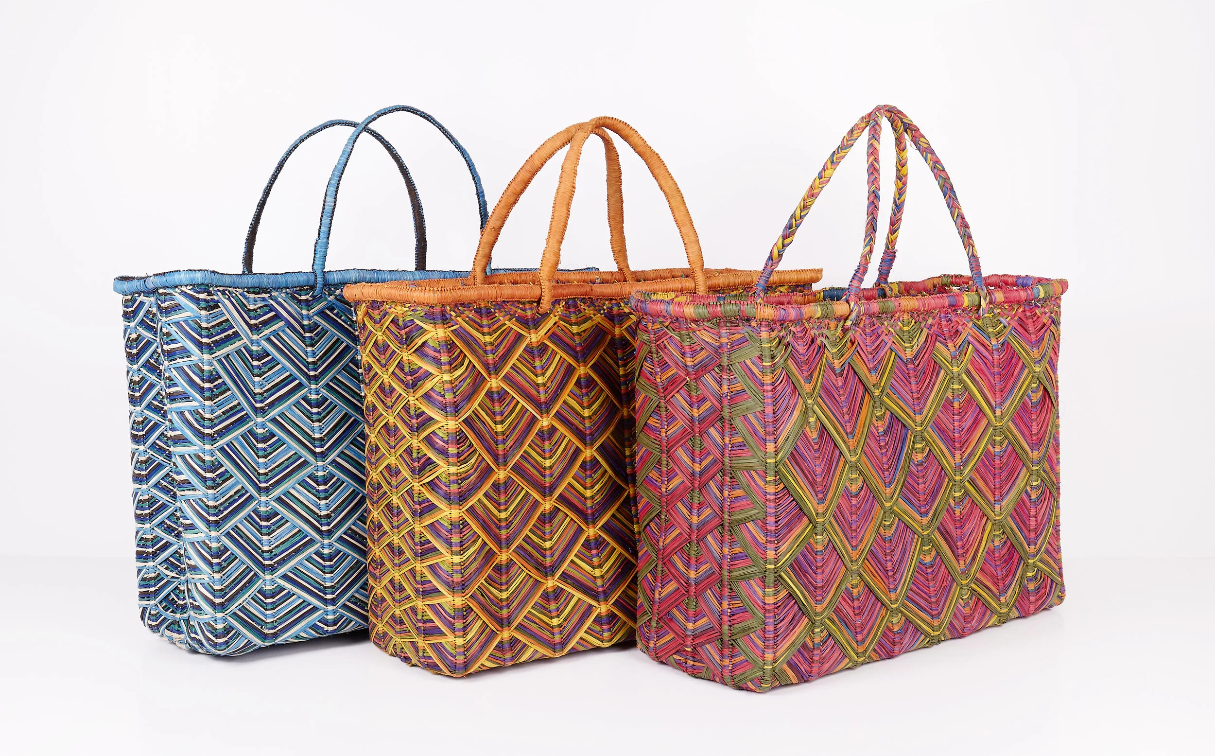 GROUPE ALLEGRA - MULTICOLOR.jpg