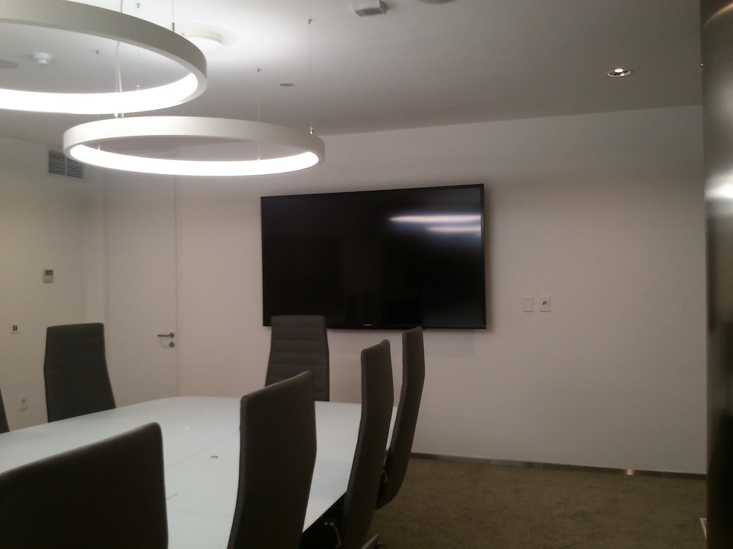 lapacho rear monitor off.JPG