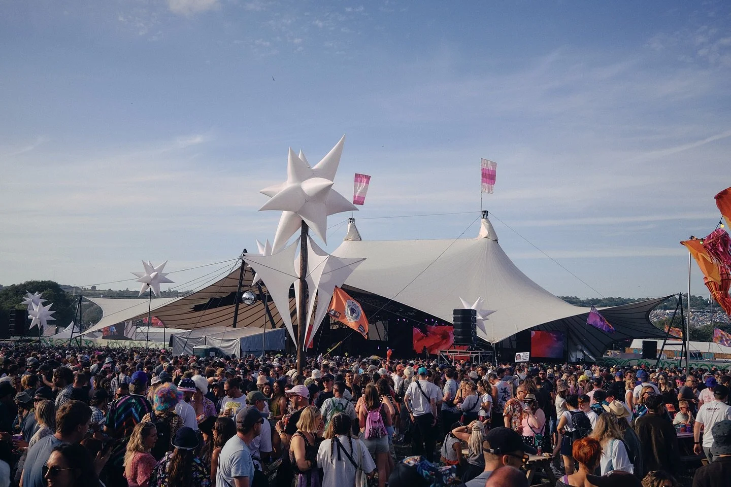 Another year working with @gladeareaglasto to deliver live cams on IMAG and visuals across five screens on the Glade main stage. 
Out to our fantastic team as always:

@liamartefact - Production Manager
@calchaplin - Director/Cam Op

Cam Ops:
@ew_sbr