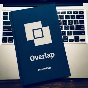 Proud owner of this book! Love that shade of blue and the look of it. Simplcity galore! ;) 