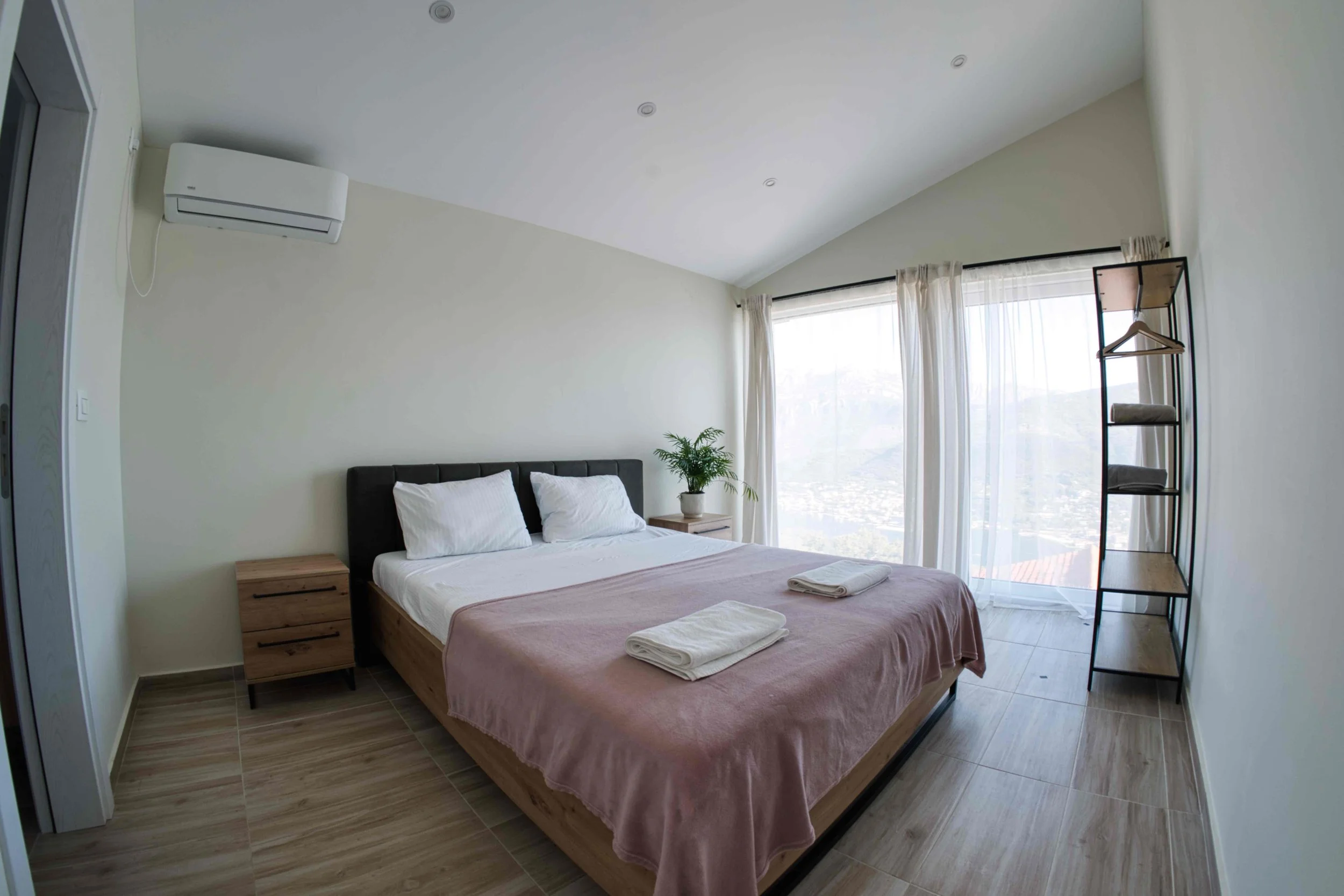 17 DOUBLE BEDROOM.jpeg