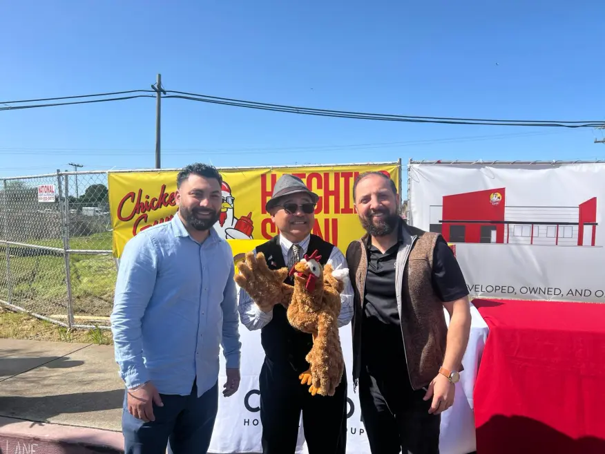 Guy Fieri bringing his fast-food chicken restaurant to North Bay.