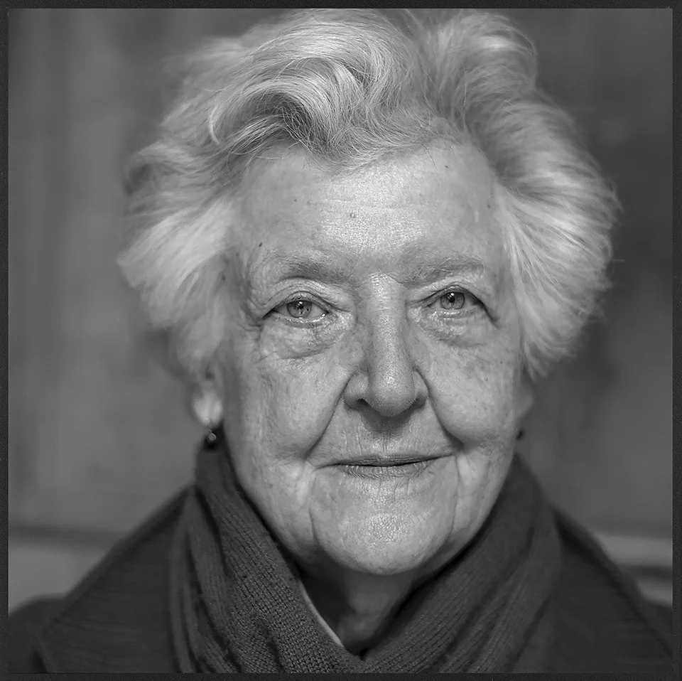 Sheila Hicks, Paris