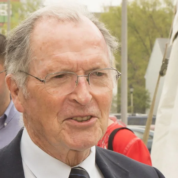Dr George Miley.jpg