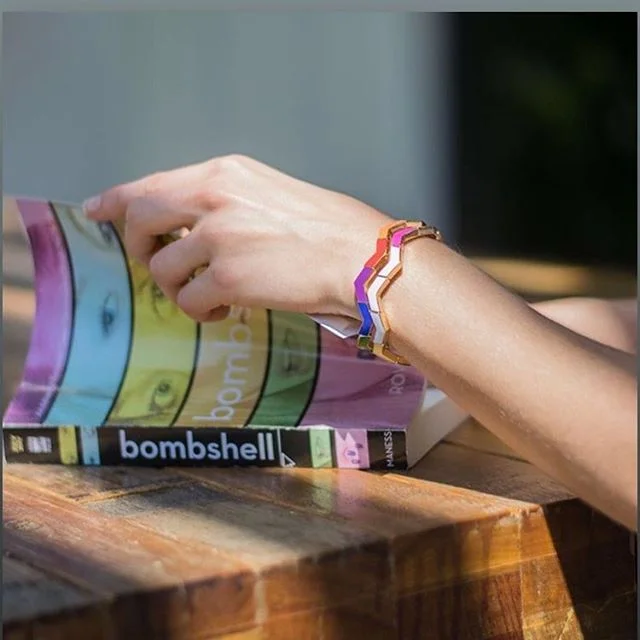 ❤️ Bombshell on @collectivejourneys feed! 😍