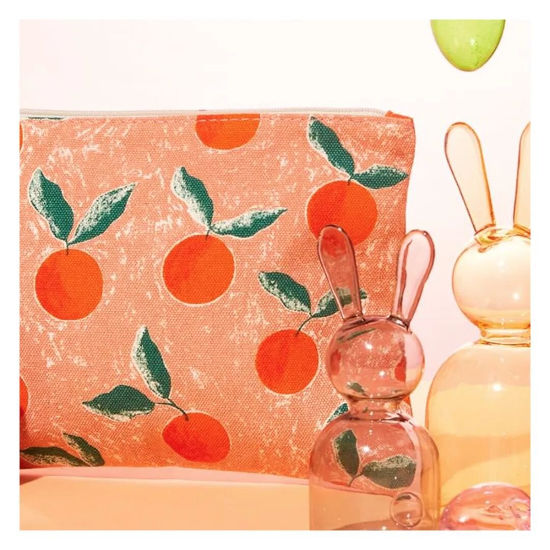 On laisse partir avril et la trousse Blissim pour accueillir Mai avec plein de nouveaux projets dans les tuyaux ! 
-
-
#tohubohubureau #printandpattern #printdesign #printemps #patterndesign