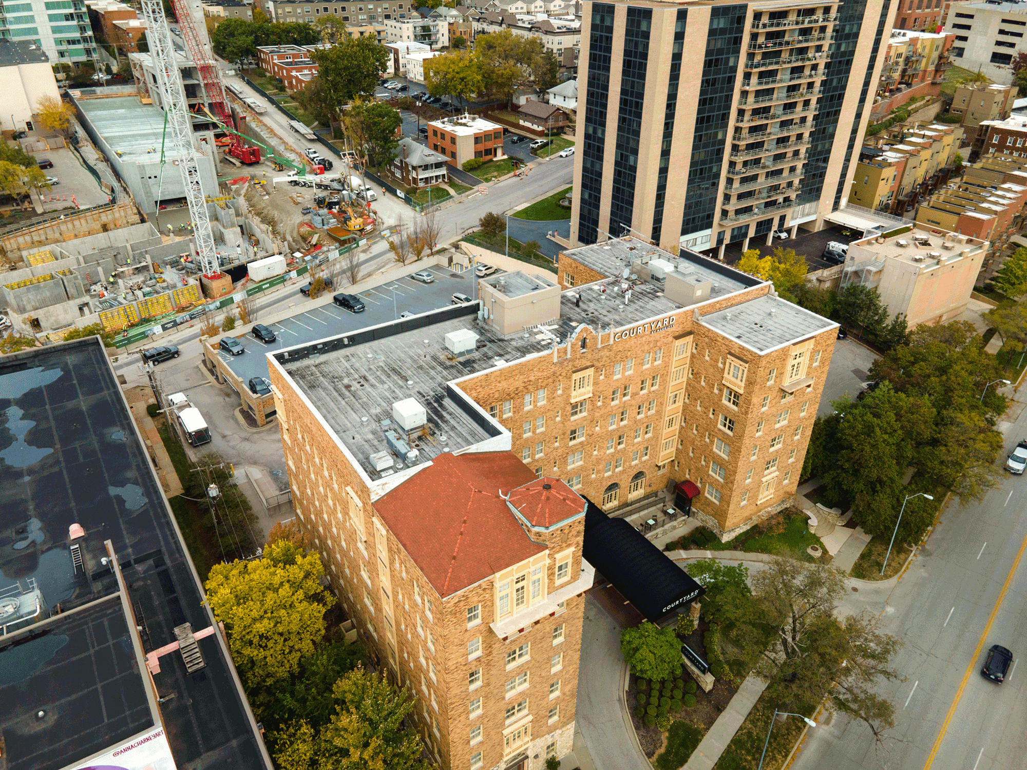 courtyard-by-marriot-before.webp