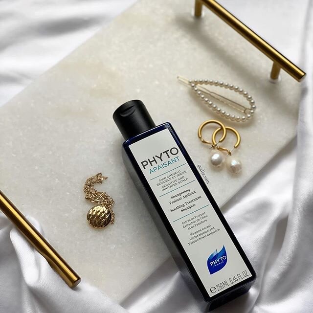 Is your scalp feeling irritated or sensitive? Our PHYTOAPAISANT Shampoo soothes and relieves irritation and itchiness by restoring the scalp's protective barrier function. Can be used daily 🤍✨ #PHYTOParis #PHYTOAPAISANT #Haircare #BotanicalPower