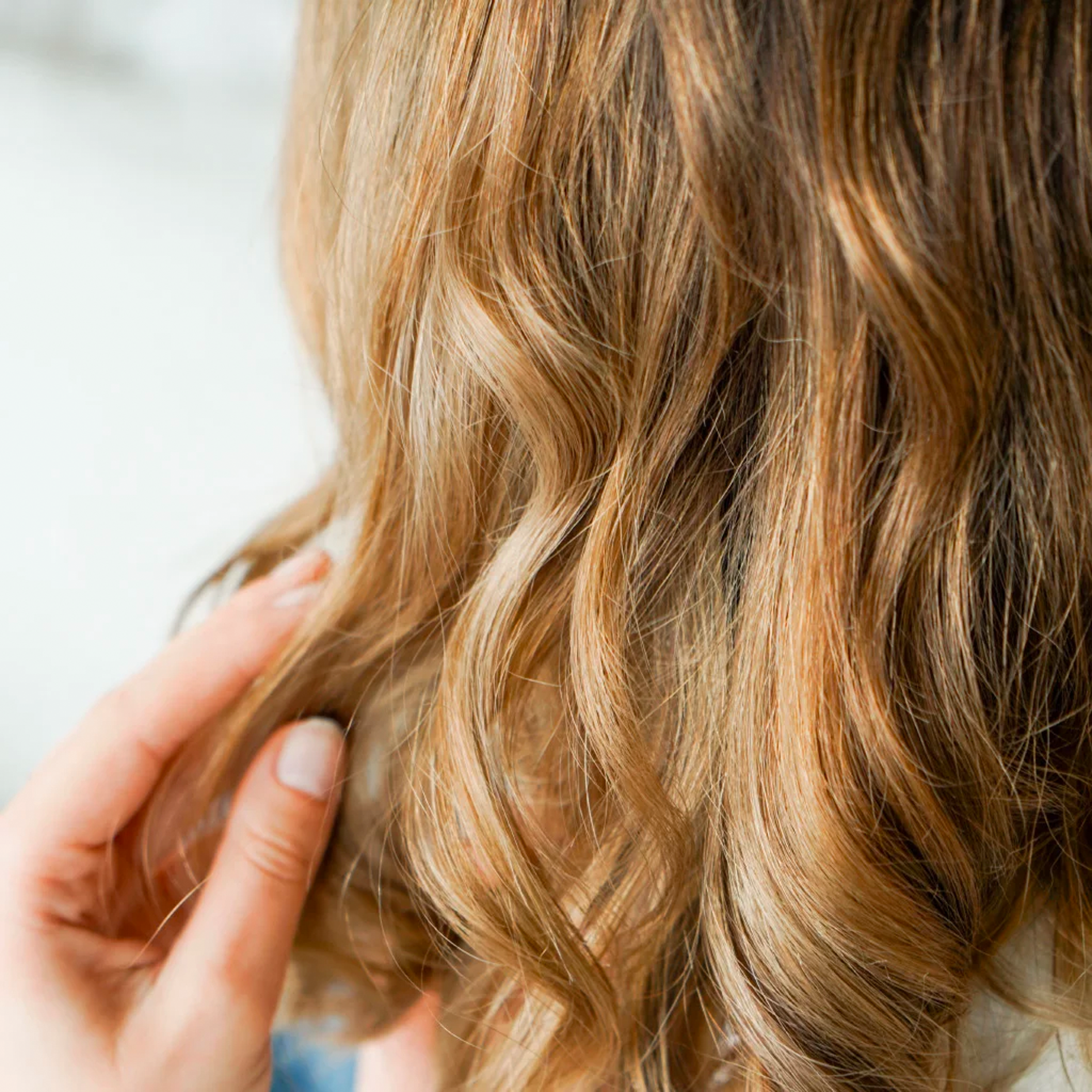 How to Care for Your Hair in the Cold Winter Months