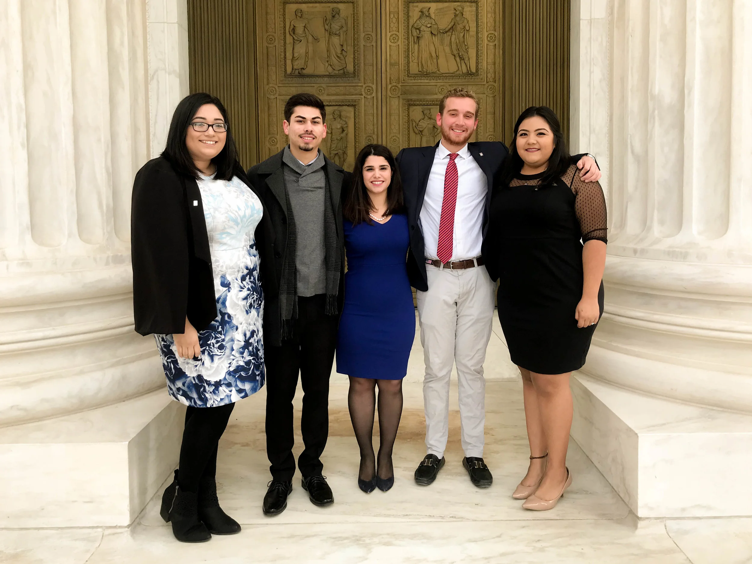 The CHLI Alumni Association connects the nearly 200 young adults who have completed a CHLI Internship or Fellowship Program. The Alumni Association was created by alumni for alumni and celebrates their accomplishments and foster a culture of leadership, community, and continuing investment in advancing opportunities for Hispanic leaders.
