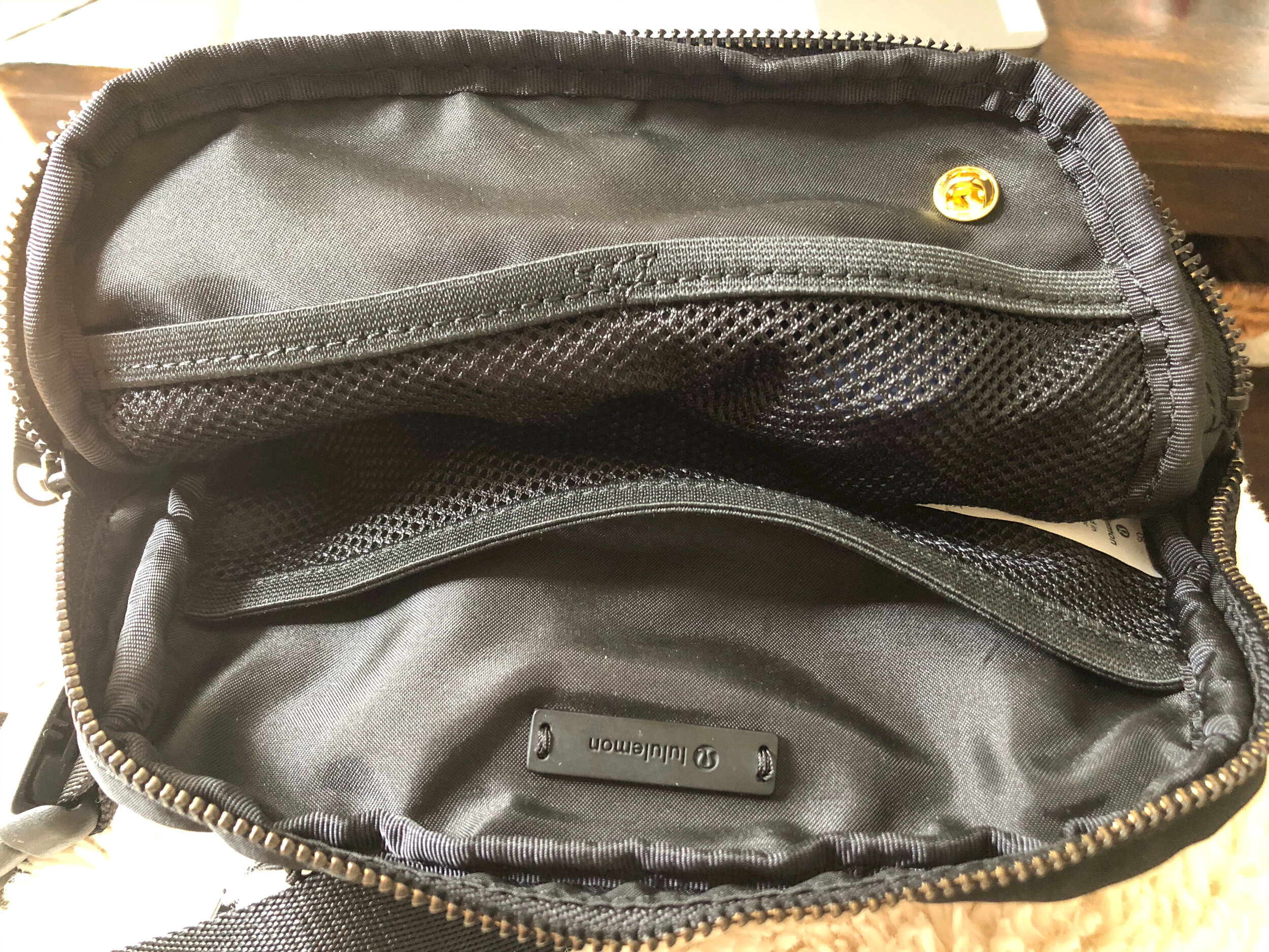 Lululemon Everywhere Belt Bag *1L Review: My #1 Essential Accessory ...