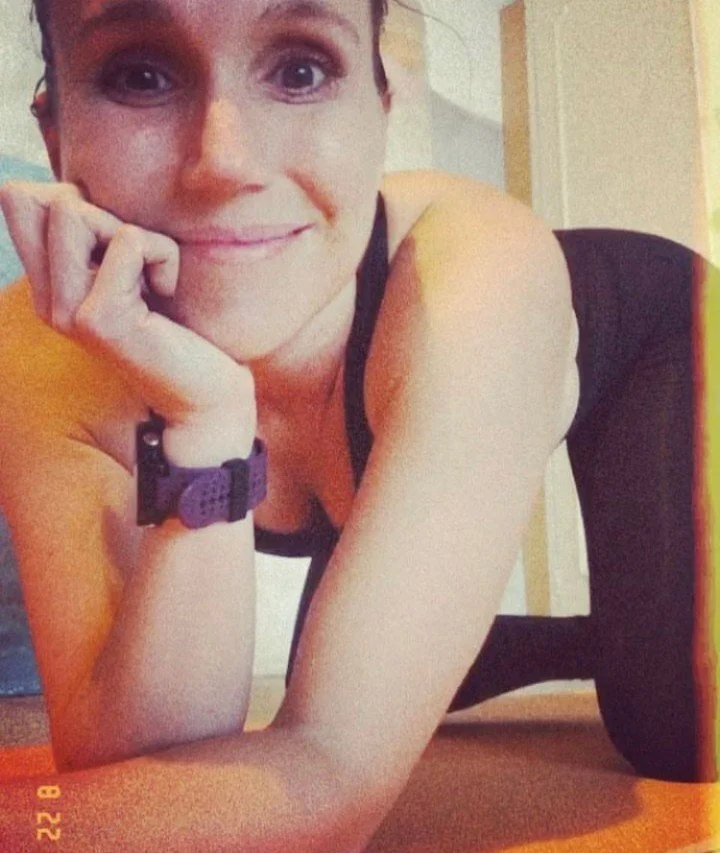 ☀️Let's talk about that "Summer Body" pressure... ☀️⁠
⁠
I&rsquo;m going to be 100% honest with you. I am guilty of working out to make up for something I ate. I&rsquo;ve worked out from a place of guilt, as punishment, or to fit into an ima