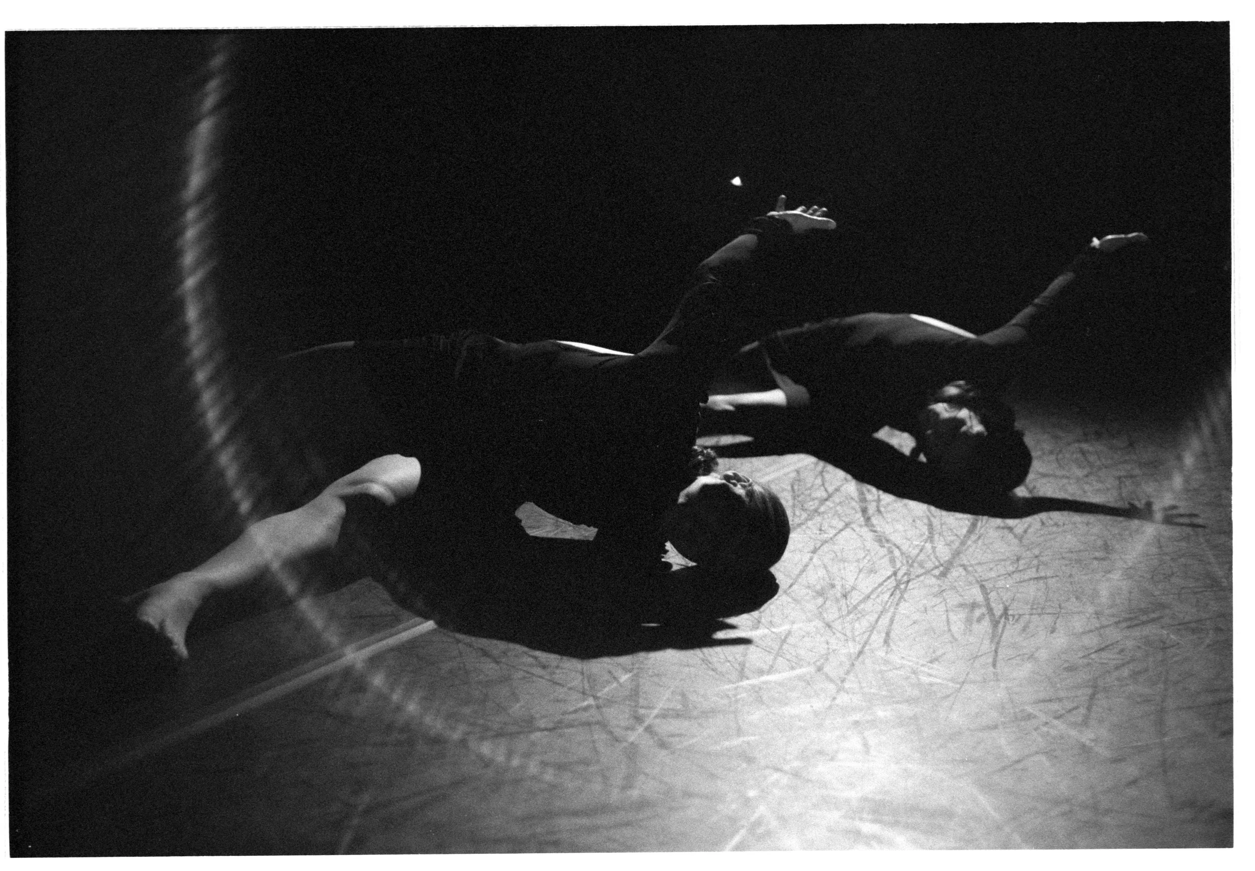 20251203-IlfordDelta3200-CATENARY (18).jpg