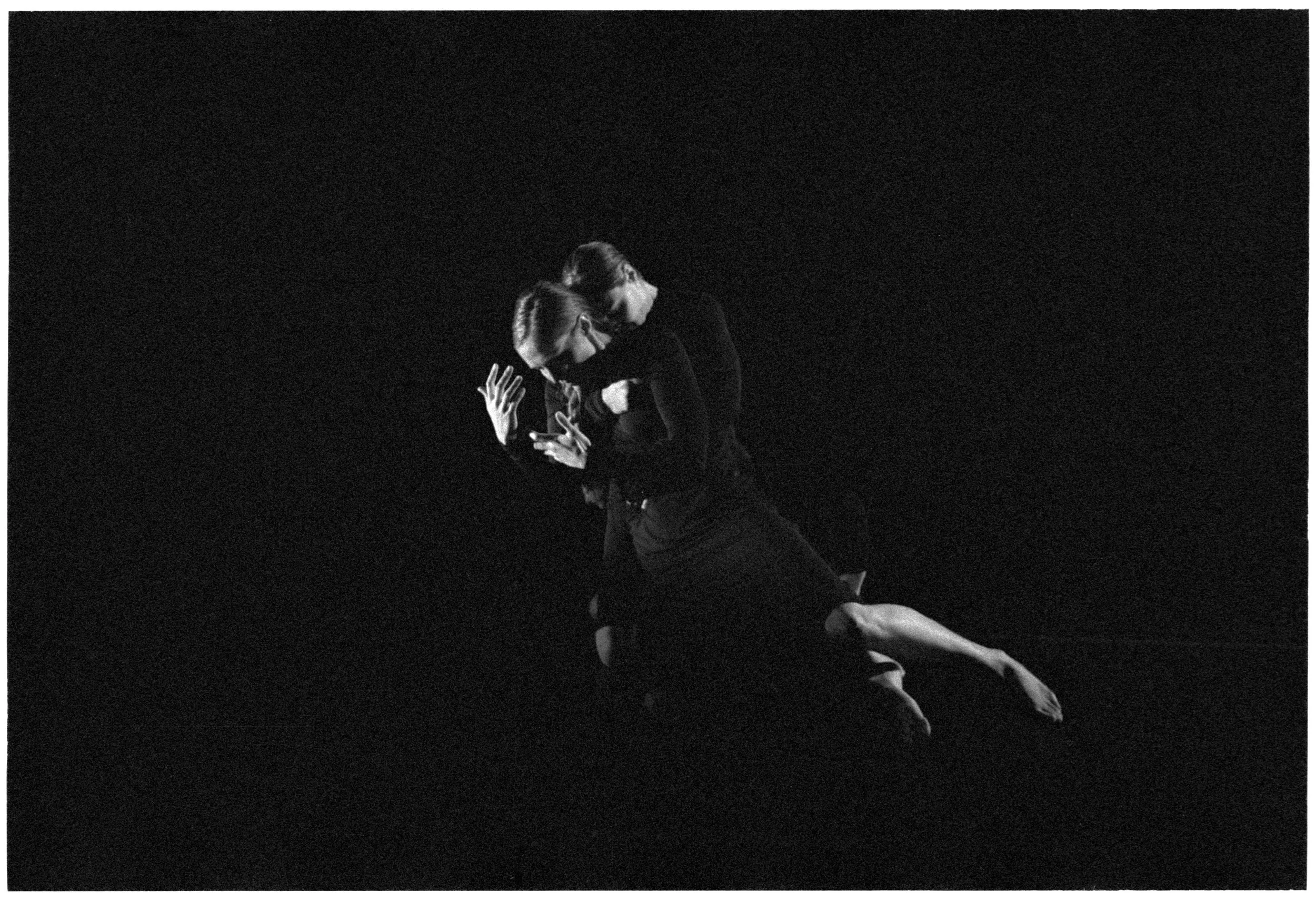 20251203-IlfordDelta3200-CATENARY (11).jpg