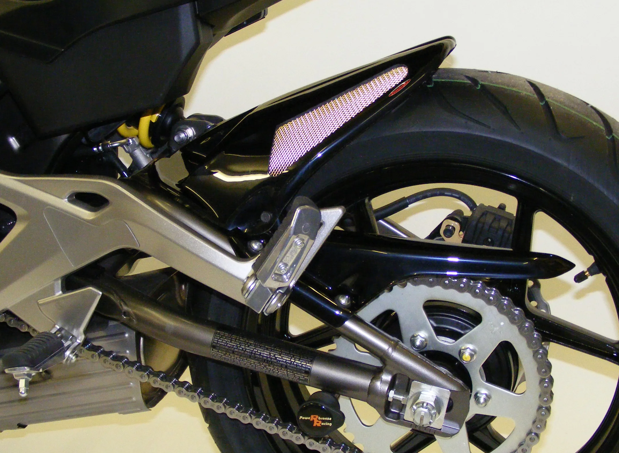 ER62012HuggerBlackFitted1.jpg