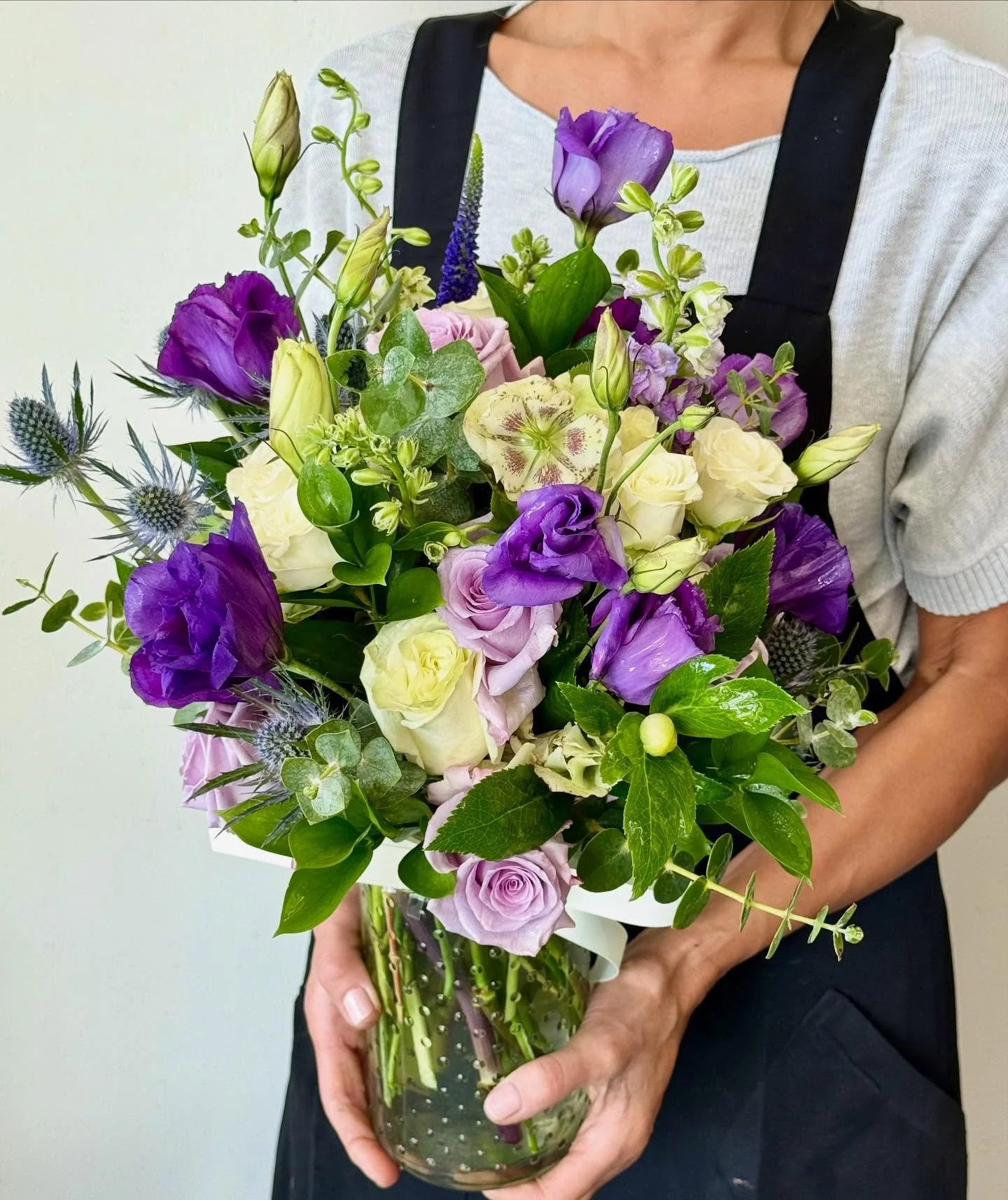 💜💜💚
Ready for the weekend !
.
.
#sweetbloomsatelier#florist#flowershop#instaflower#florals#event#hermosabeach #manhattanbeach#redondobeach #purple