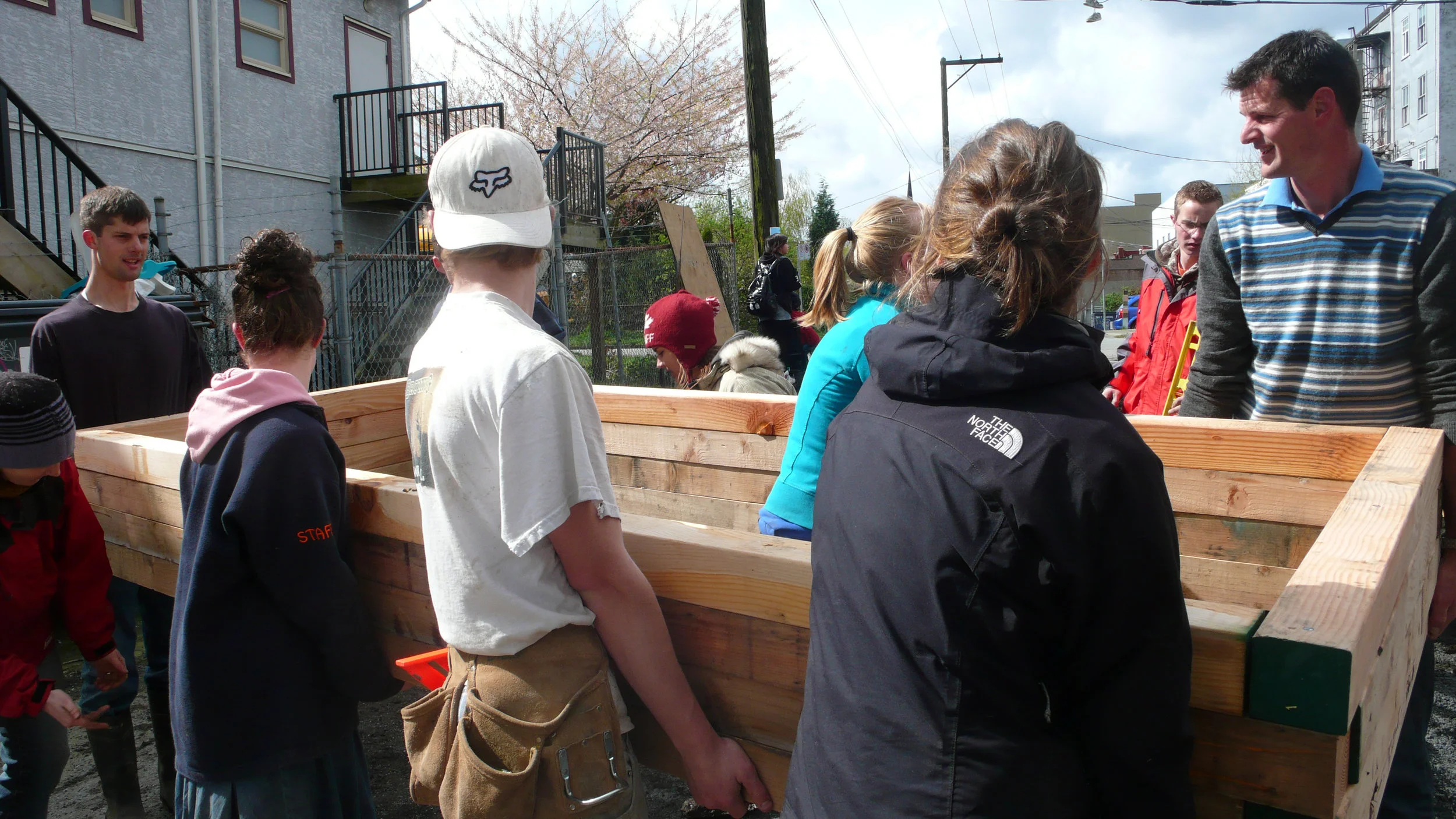 PiP 2010 Attira Rice Block Community Garden Build04.jpg