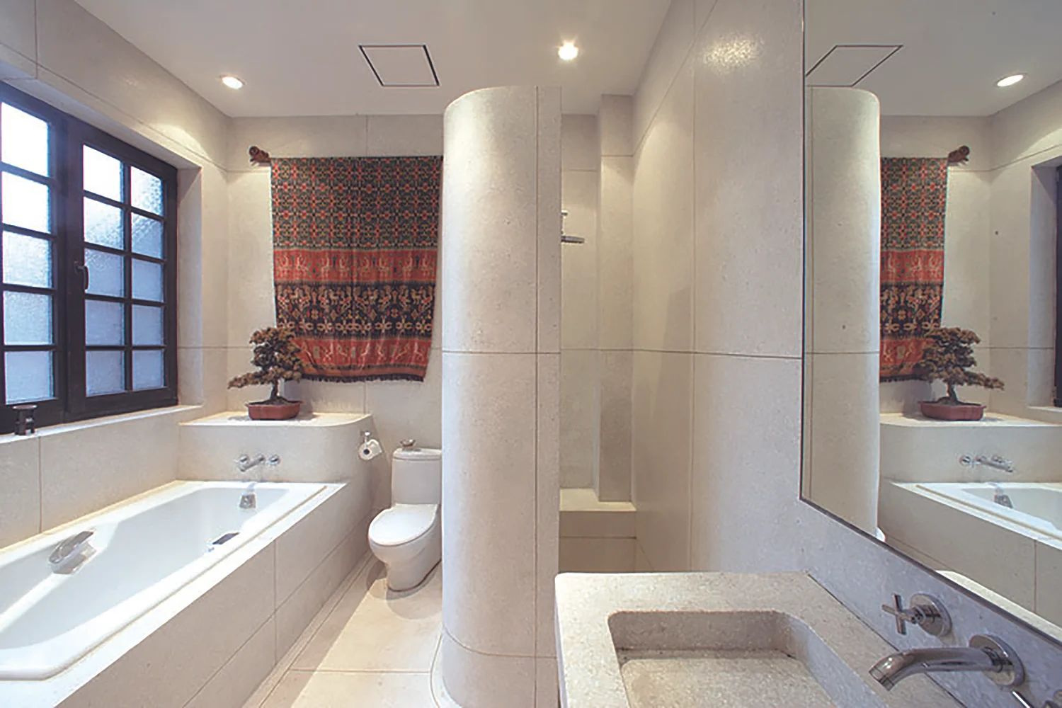 FXH - Ensuite.jpg