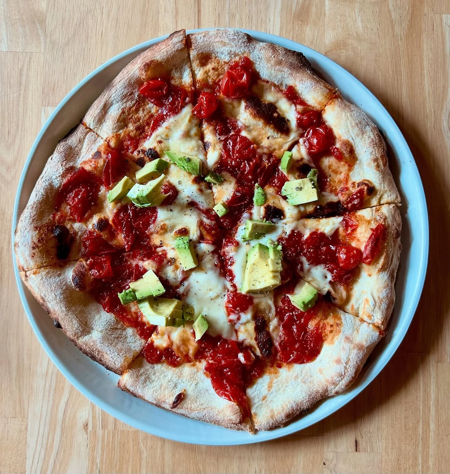 Pop Up Weekend Special:
Pizza with tomato jam, creamy brie, avocado, and cracked black pepper. 

#woodfired #pizzaspecial #oregoncoasteats #ilovepizza #salishanmarketplace #beachcrestbrewing #lincolncityoregon #depoebay
