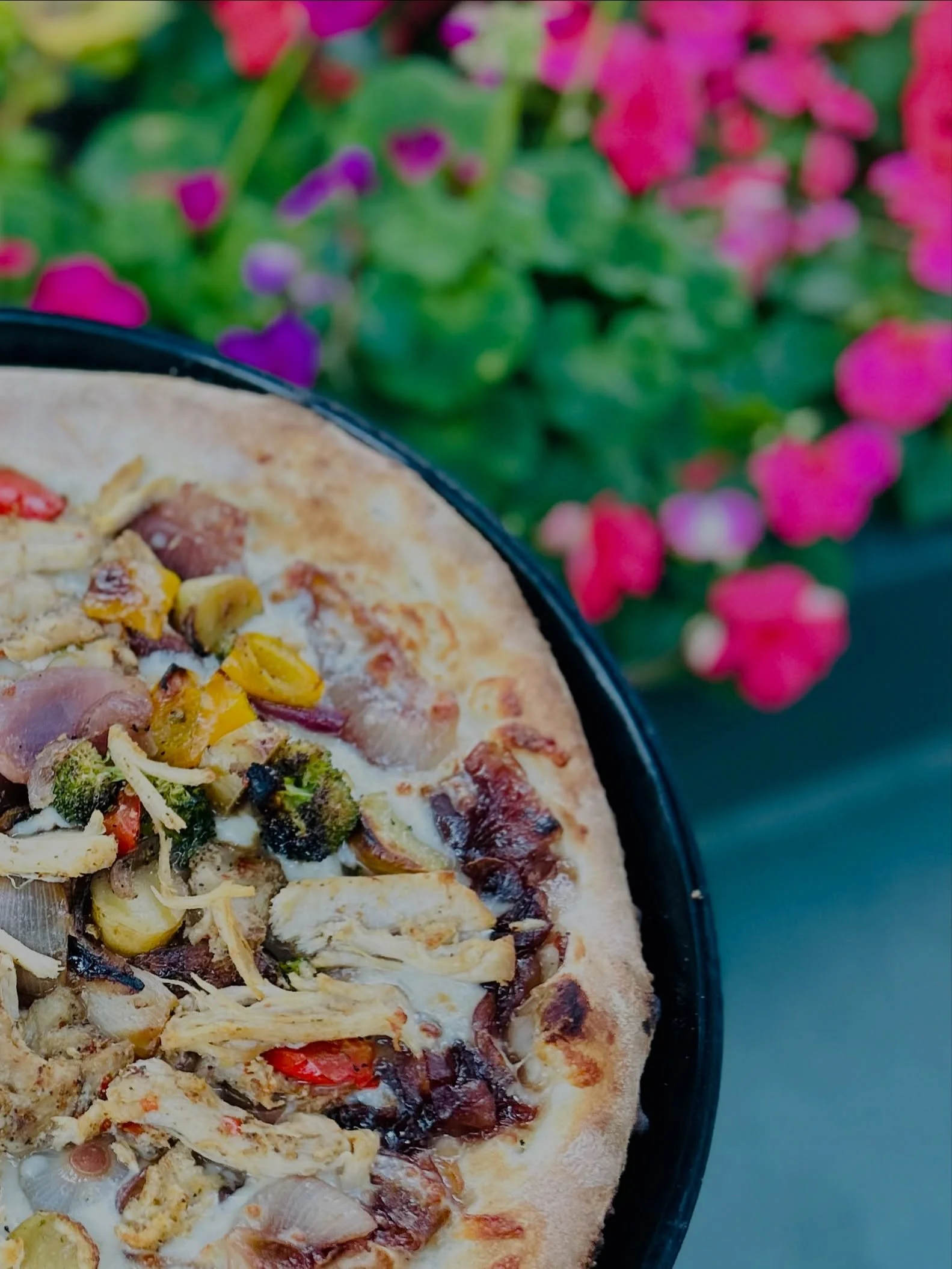 Introducing the August Pizza Special- 
✨Pollo con Cippole✨

Cipollini marmalade, roasted summer vegetables, seasoned chicken &amp; mozzarella blend