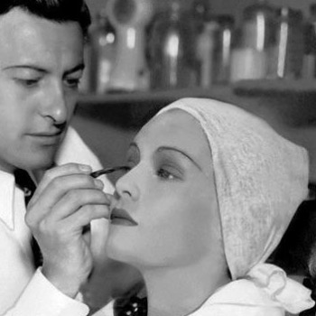 Wally Westmore making up Madeline Carroll. #westmoresofhollywood #wallywestmore #madelinecarroll #paramountpictures #oldhollywood #contour #makeup #vintagemakeup #mua