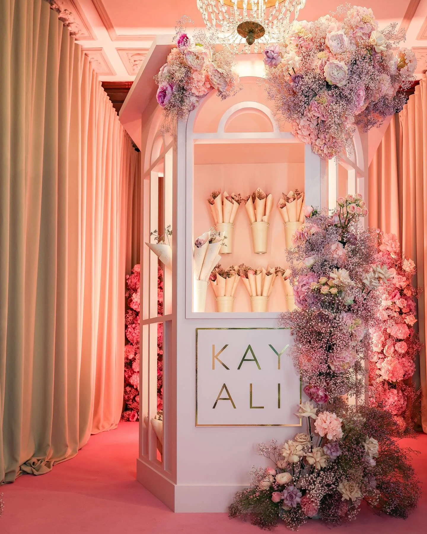 Ethereal flowers in abundance with a beautiful brief from @heaps_stacks for the launch of @kayali new fragrance. The biggest thanks to a team of dreams @eml_florals @ithinkthatyouaremagic @bohotany @lcbflowers @fabmottola @youresojammy @floralcourier