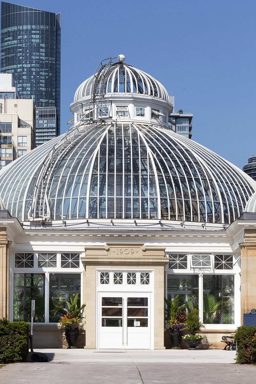Allan Gardens