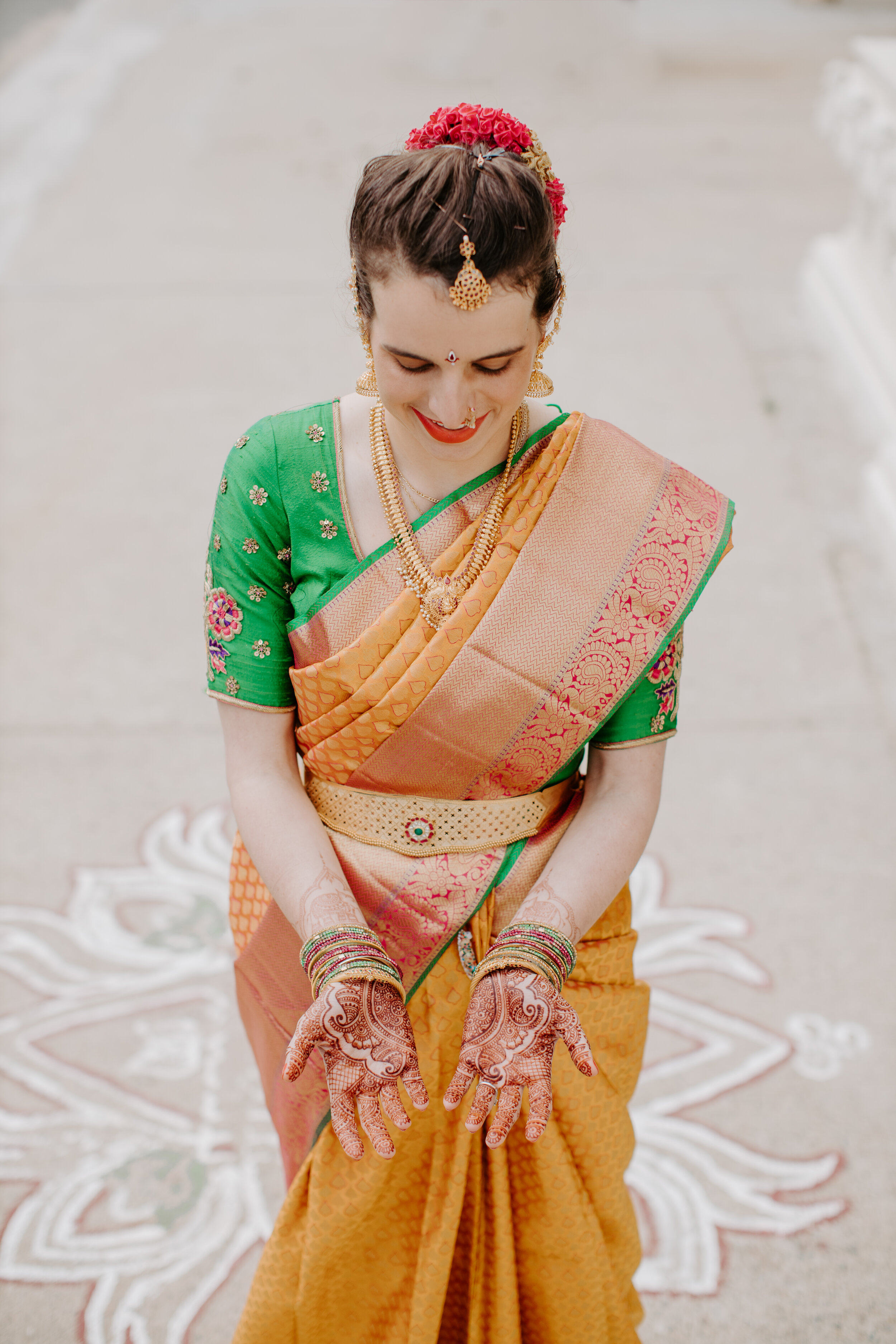 sanjeev-larissa-hindu-ceremomny-ma-wedding-35.jpg