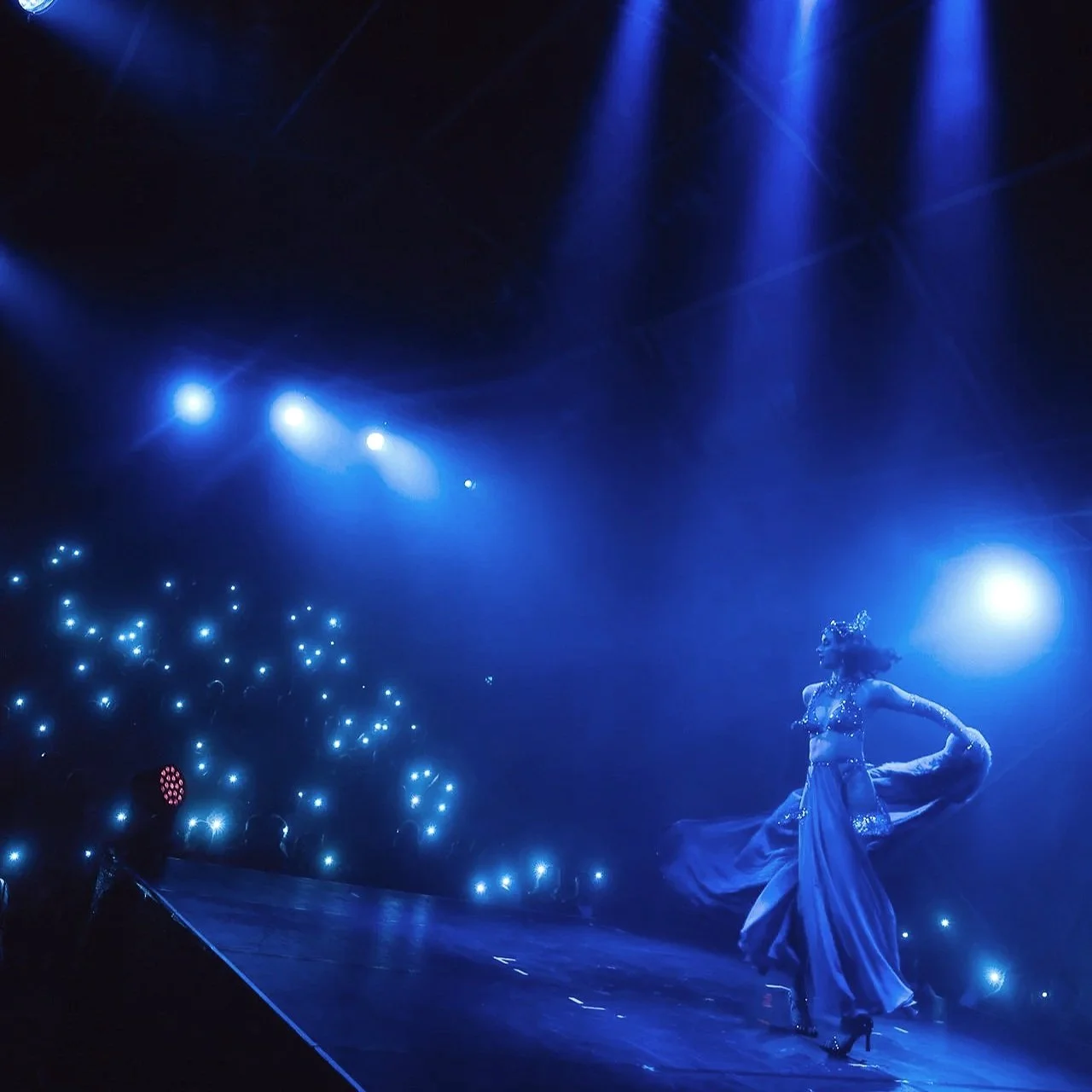 BURLESQUE+WITH+EVANA+DE+LUNE+26.09.26_TOM+WILKINSON-245.jpg