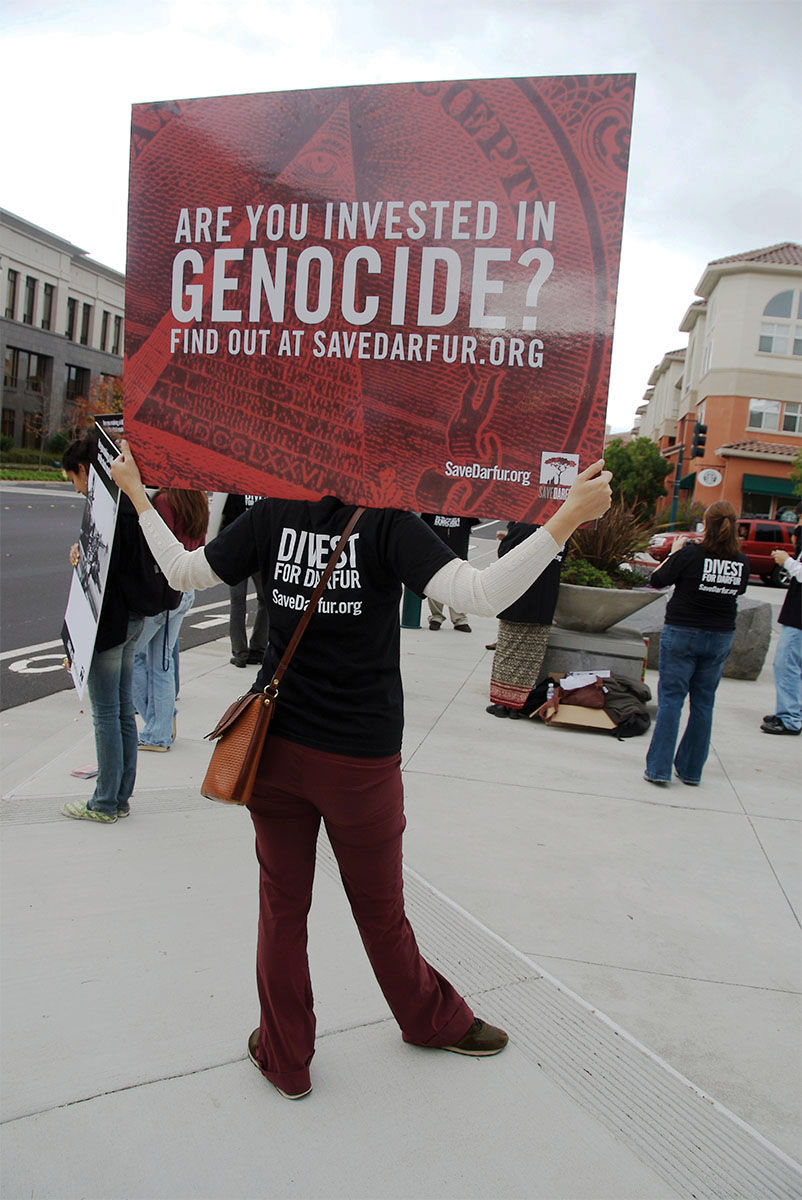 Save Darfur StationDom SF Protester RGB.jpg