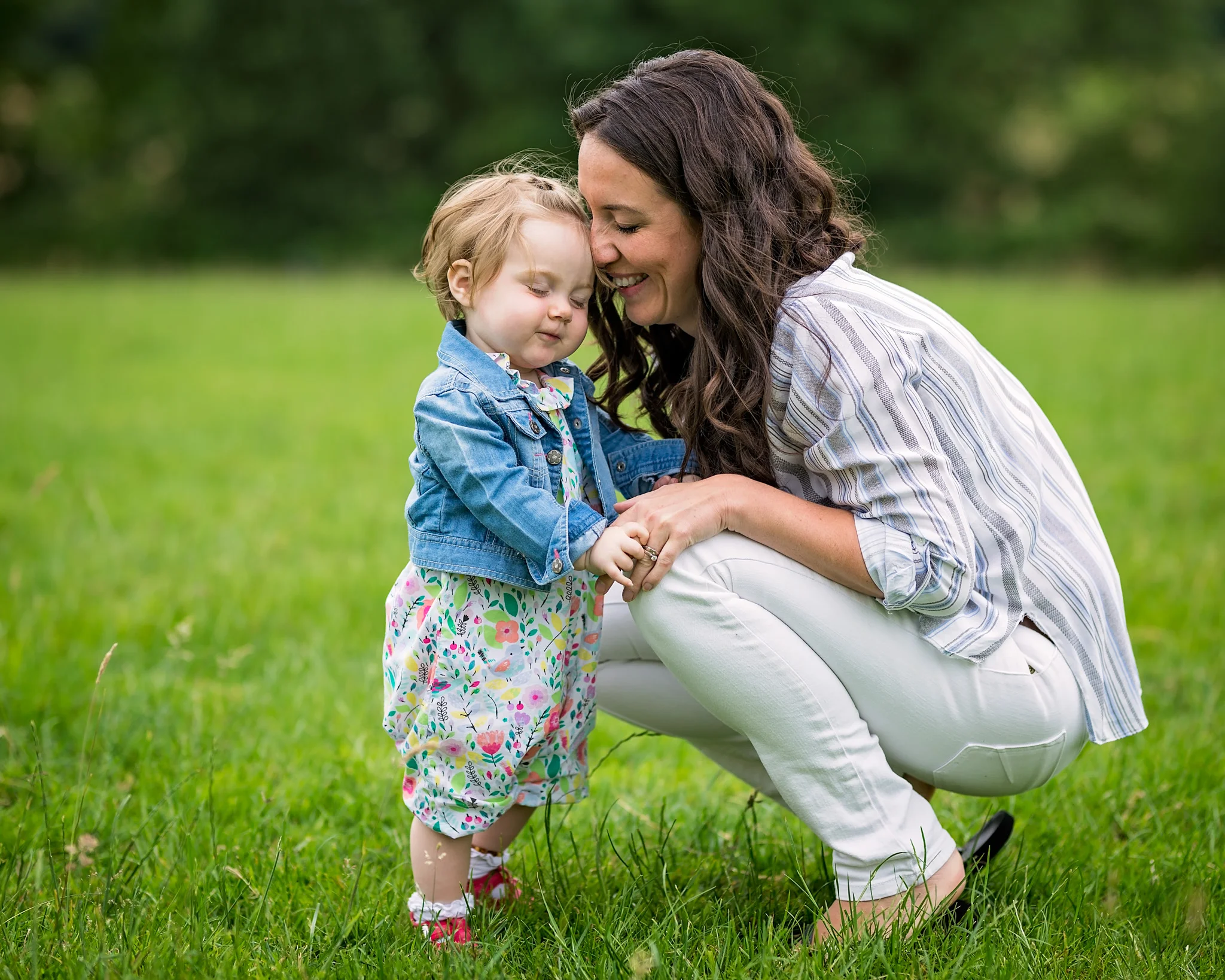 Loving moment between mum and daughter | Warwickshire Family Photographer