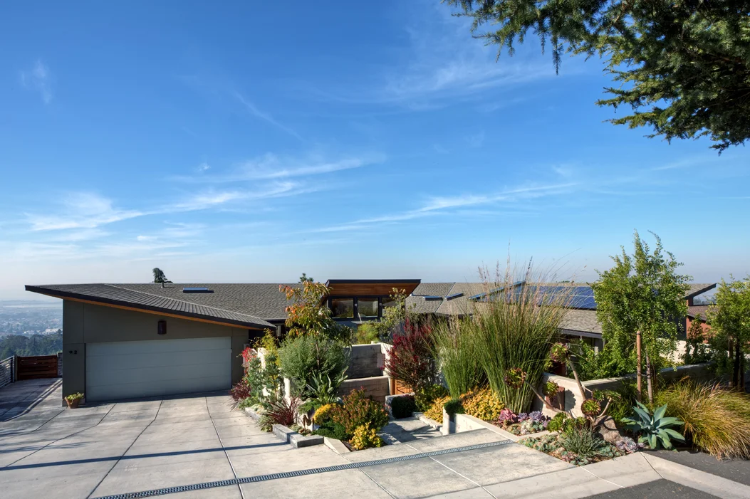 Designed while at Gary Earl Parsons, Architect. Built by Cerami Builders Photo by Mitchell Shenker