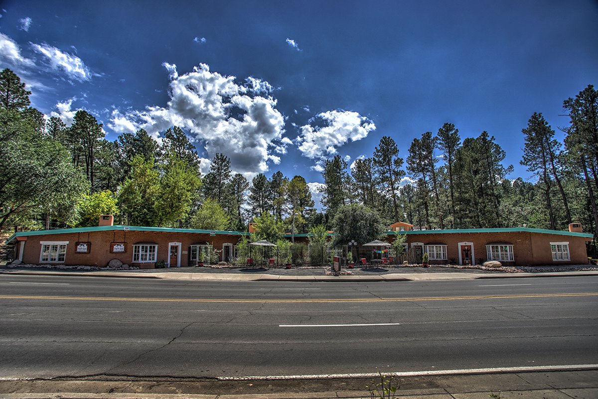 AdobePlazaRuidoso.jpg