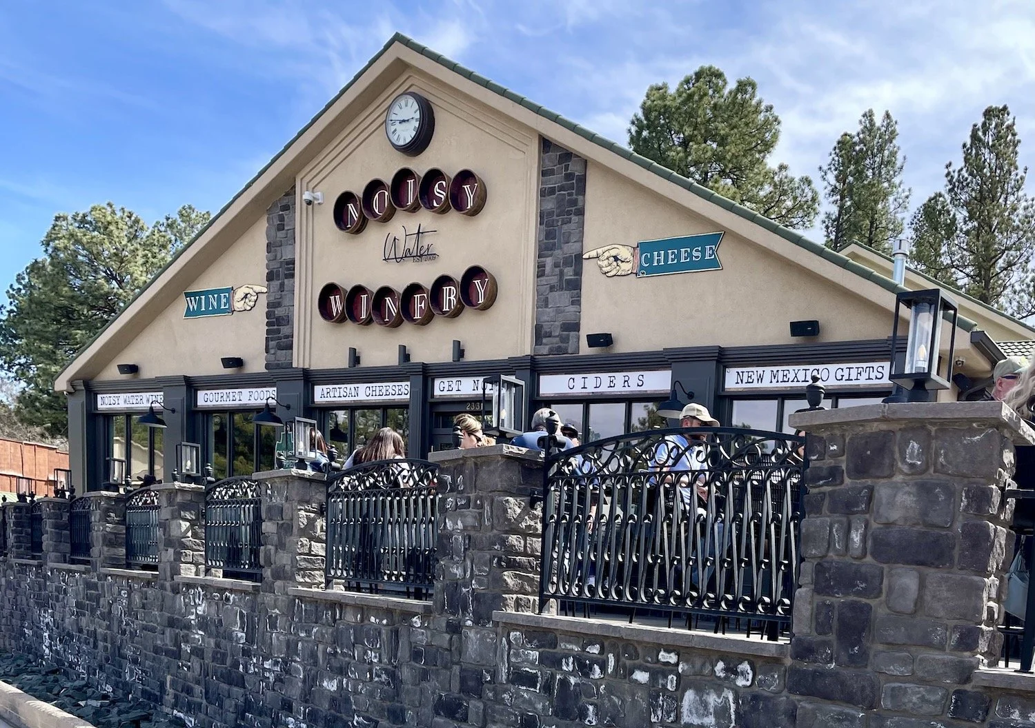 Noisy Water Winery: A popular Ruidoso Midtown experience