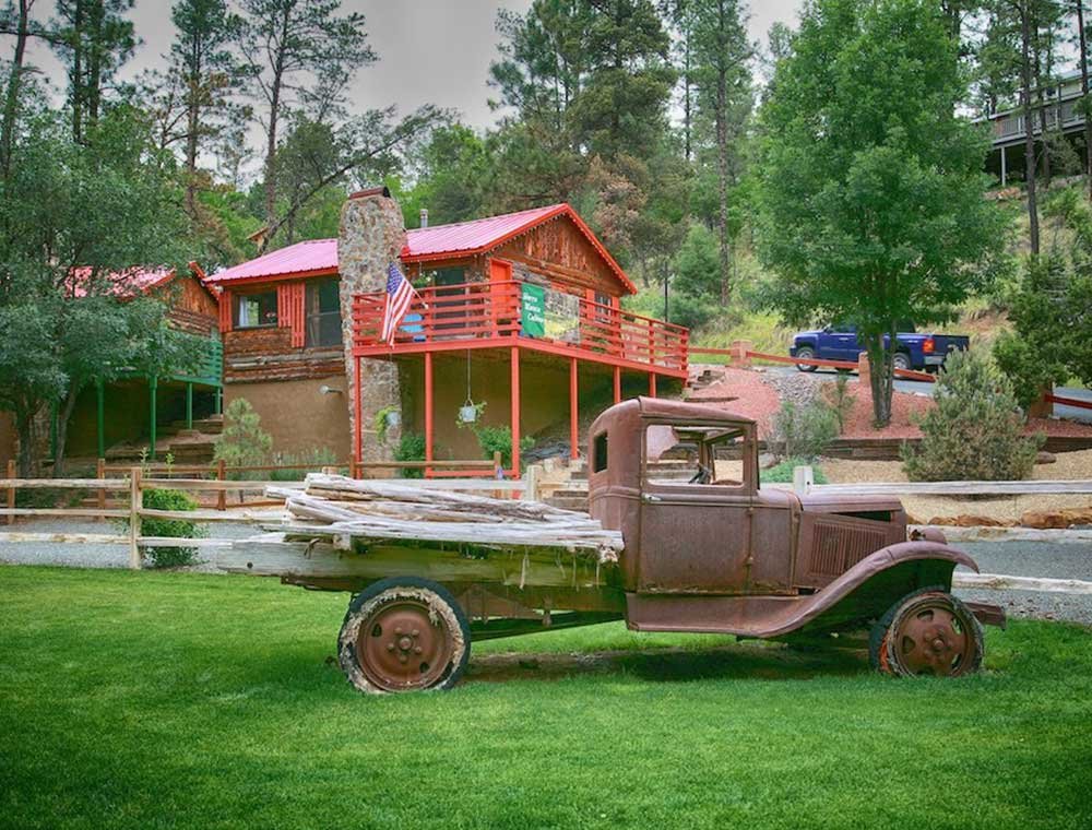 Sierra Blanca Cabins exterior