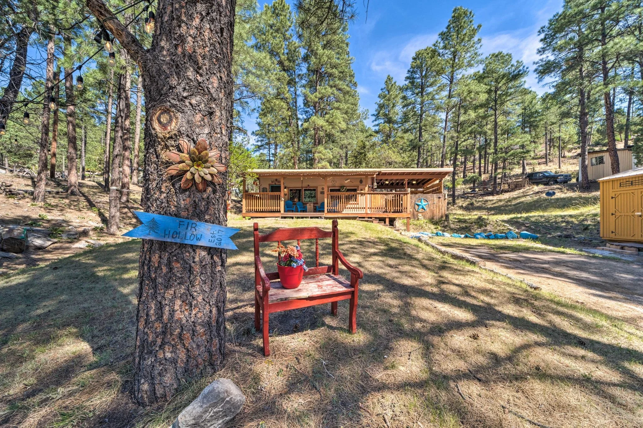 Ruidoso Cabin With Hot Tub - 2 Mi to Grindstone Lake