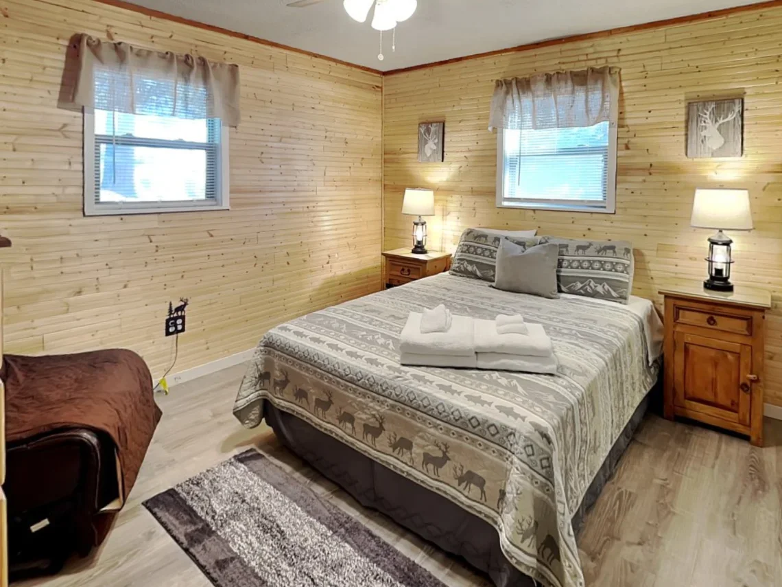 Second bedroom Elk Meadow.webp