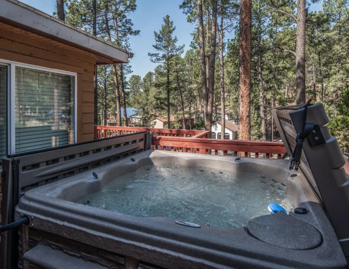 Private hot tub Elk Meadow.webp