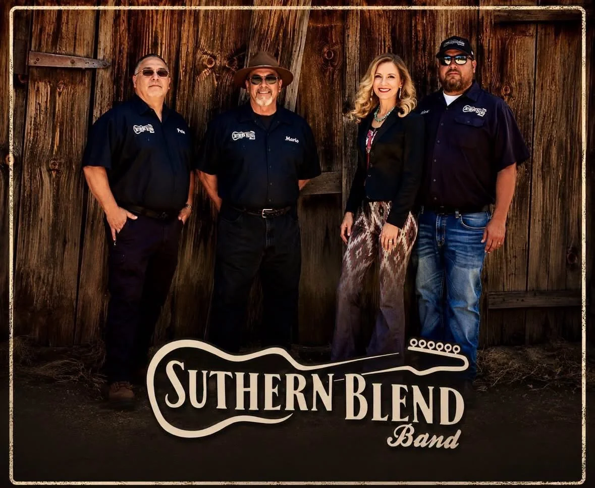 Promotional photo of the country band Suthern Blend posing in front of a rustic wooden barn with the band’s logo displayed in the foreground.
